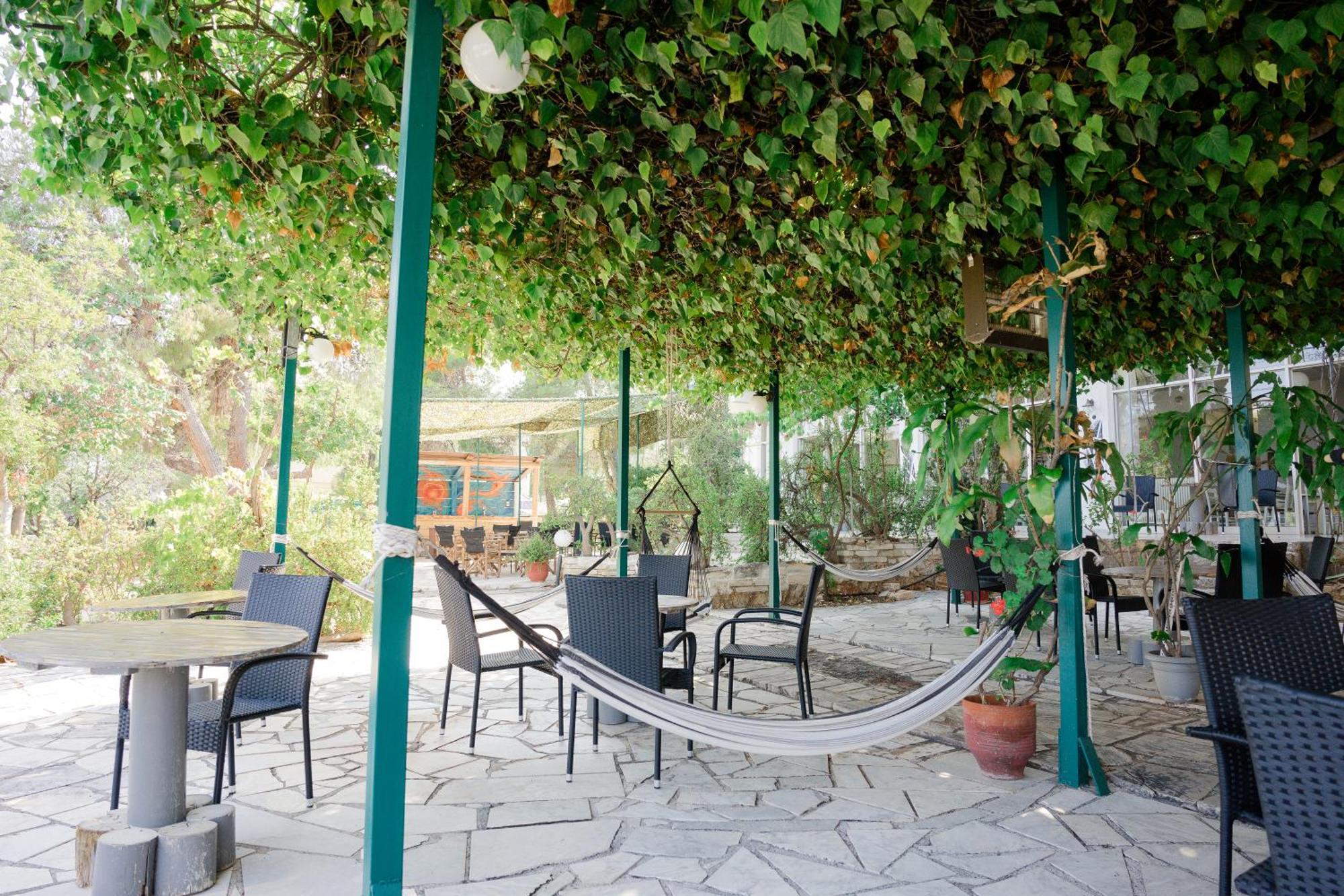 Hotel Korfos - Ξενοδοχείο Κόρφος Renovated Exteriör bild