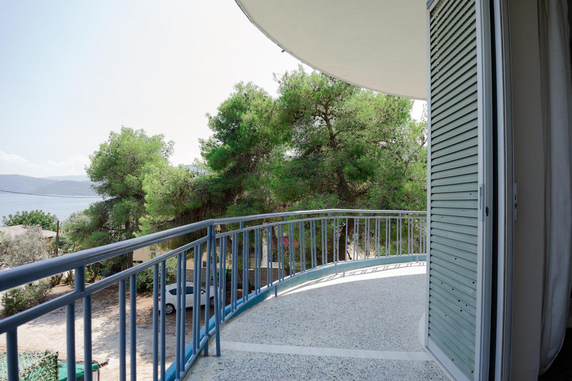 Hotel Korfos - Ξενοδοχείο Κόρφος Renovated Exteriör bild
