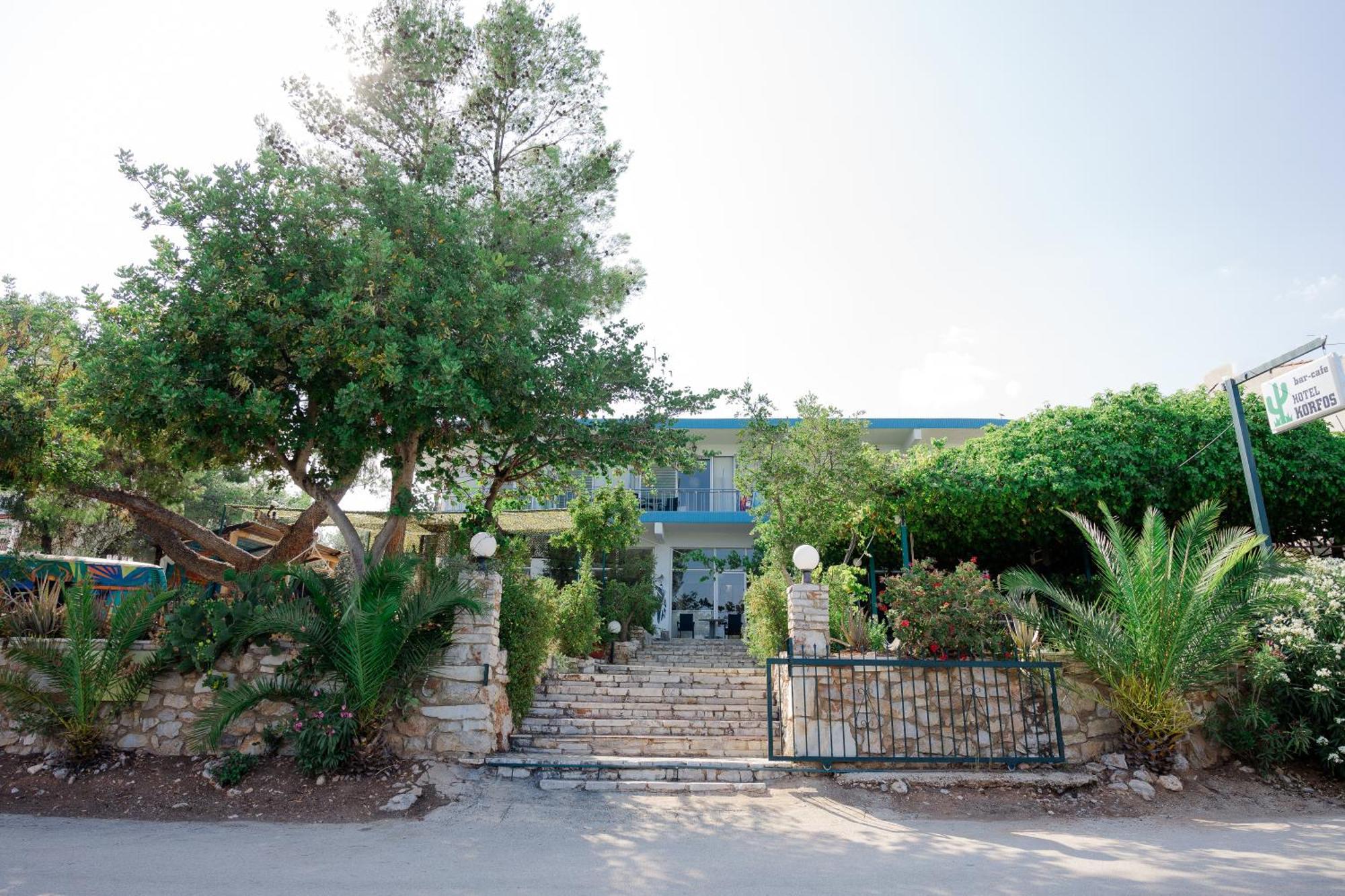 Hotel Korfos - Ξενοδοχείο Κόρφος Renovated Exteriör bild